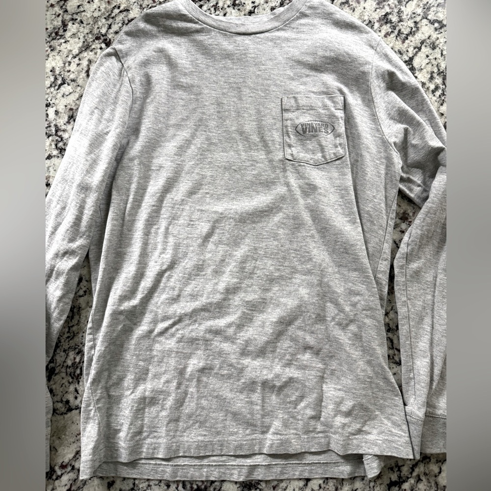 Vineyard Vines Youth Small long sleeve tee.